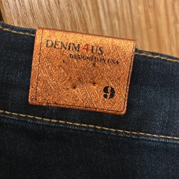 NWT. Denim 4 Us. Sz. 9 - Picture 7 of 8